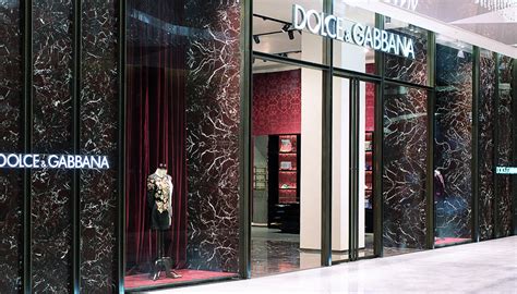 dolce and gabbana internship